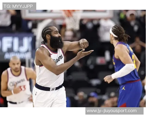 哈登创纪录109次完成四分打成为历史上3加1最多球员库里紧随其后