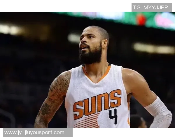 泰森承认未达最佳状态并称赞球队末节沟通配合出色