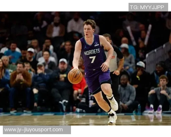 布里奇斯盛赞克尼佩尔展现新秀风采预示辉煌职业生涯即将开启 布里奇斯盛赞克尼佩尔展现新秀风采预示辉煌职业生涯即将开启