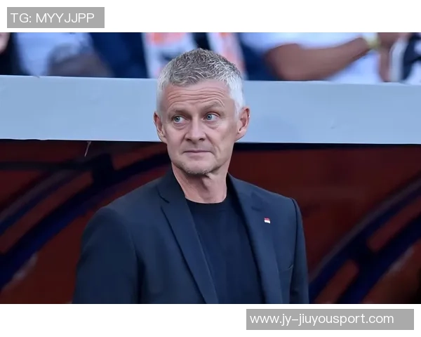 曼联高层今日与索尔斯克亚及卡里克进行重要面谈分析球队未来发展方向