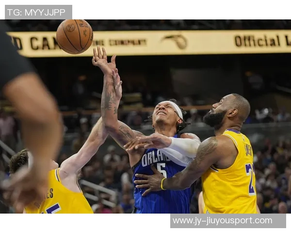 太阳队第三节发力净胜马刺13分成功反超6分迎接决胜时刻